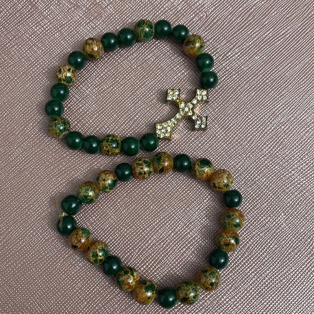 Bead Bracelet with cross set💚